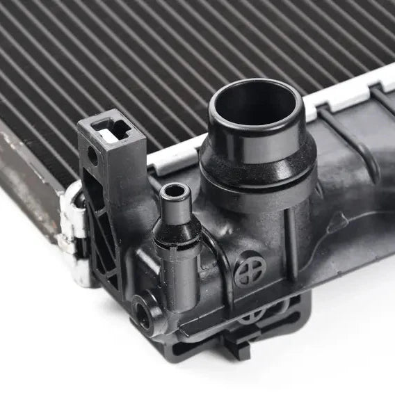 Radiador 17117617640 Motor 1.5L. Mini Cooper F54 F55 F56 2014-2016