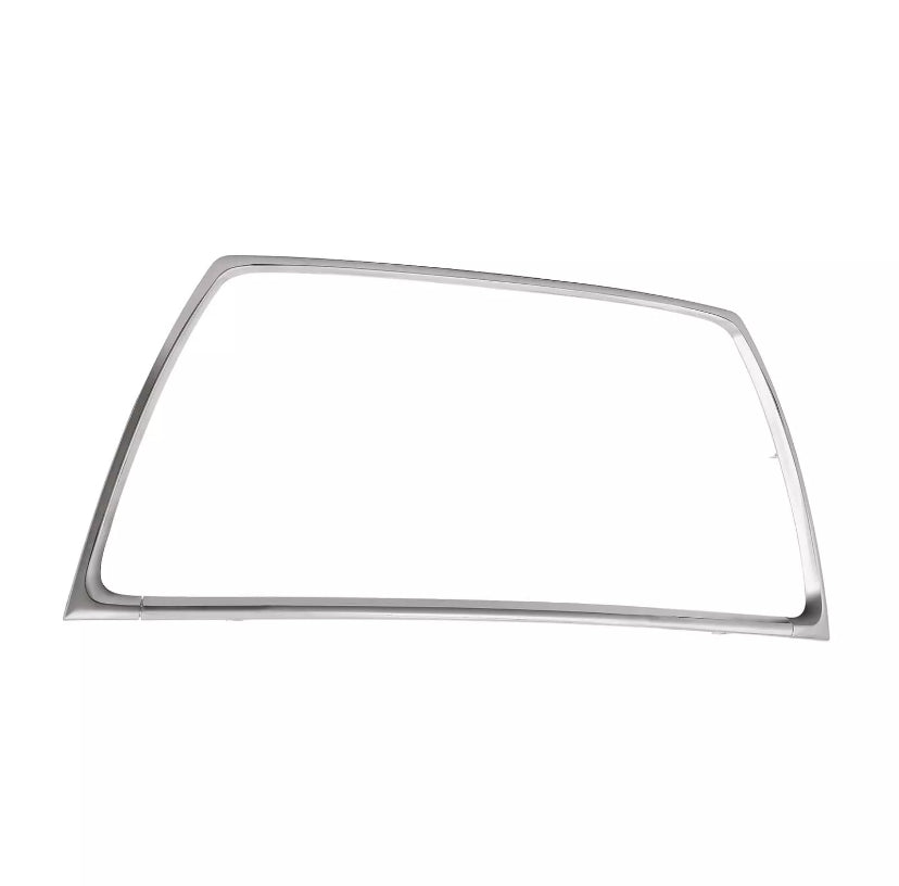Moldura Cromada Parrilla Delantera. Mitsubishi Outlander 2010-2013