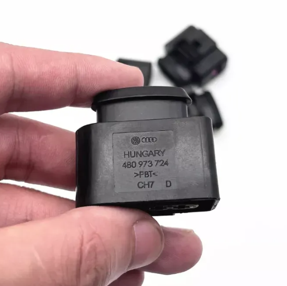 Conector Coil x4 VW/Audi #4B0973724