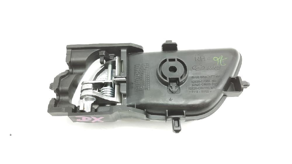 Interior Door Handles. Hyundai i20 Active 2015-2021