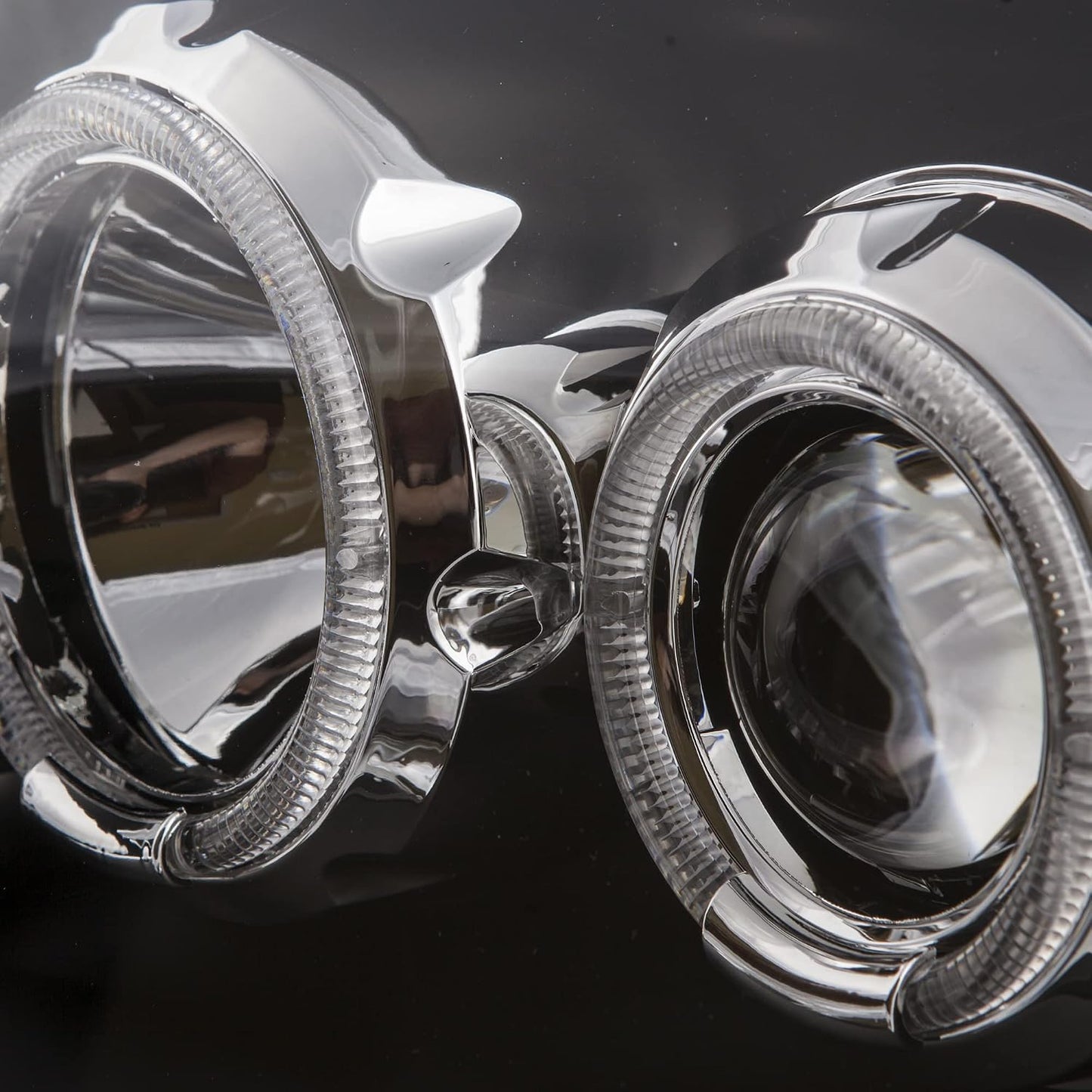 Faros Delanteros Aftermarket. Mitsubishi Montero 2001-2006
