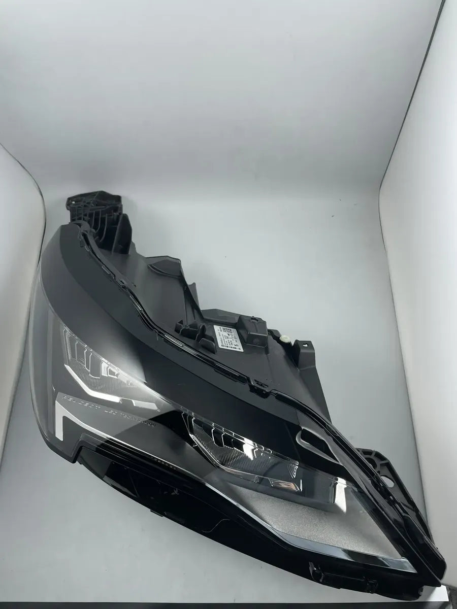 Faro Delantero. Peugeot 3008 5008 2021-2024