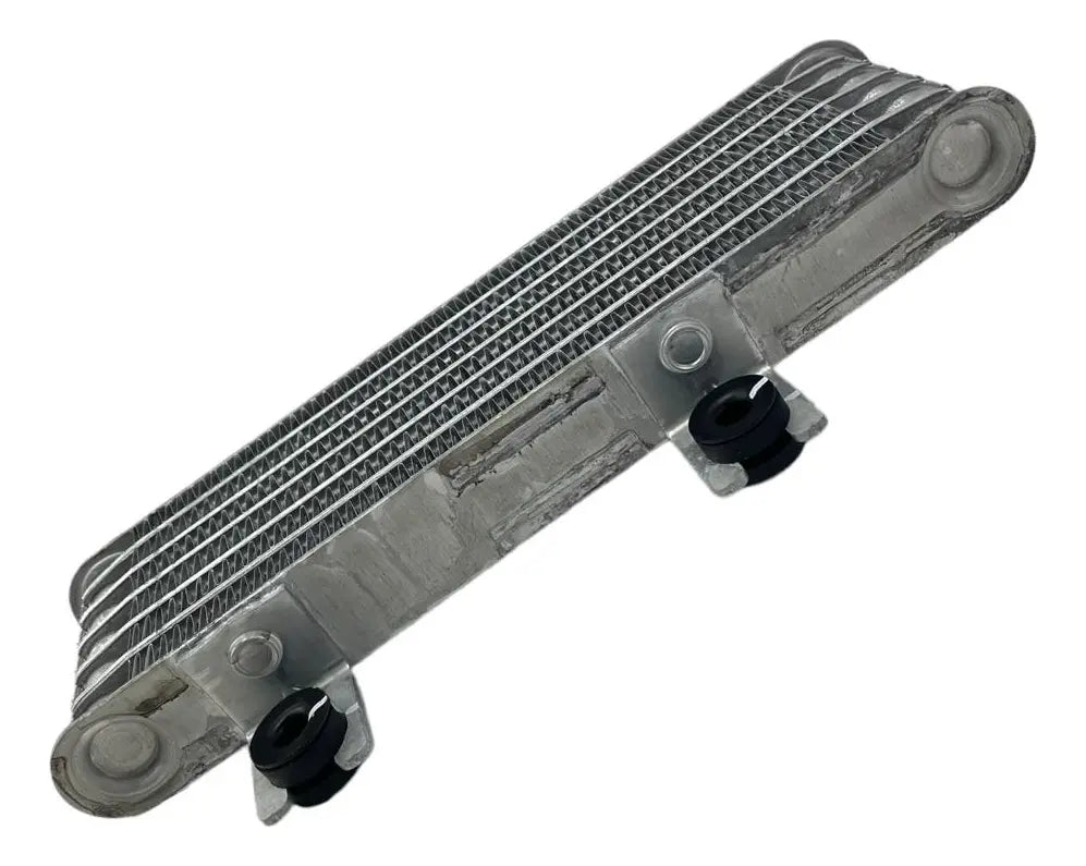 Enfriador de Aceite de Transmisión CVT (Frontal). Nissan Kicks Versa 2018-2025