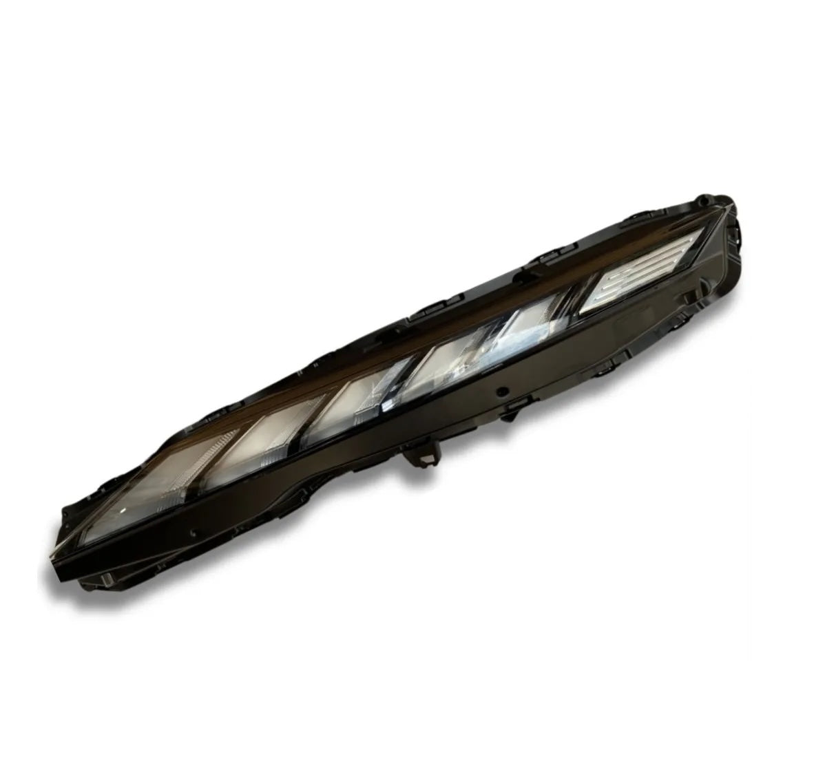 LED Upper Headlights. Mitsubishi Xpander 2023-2025