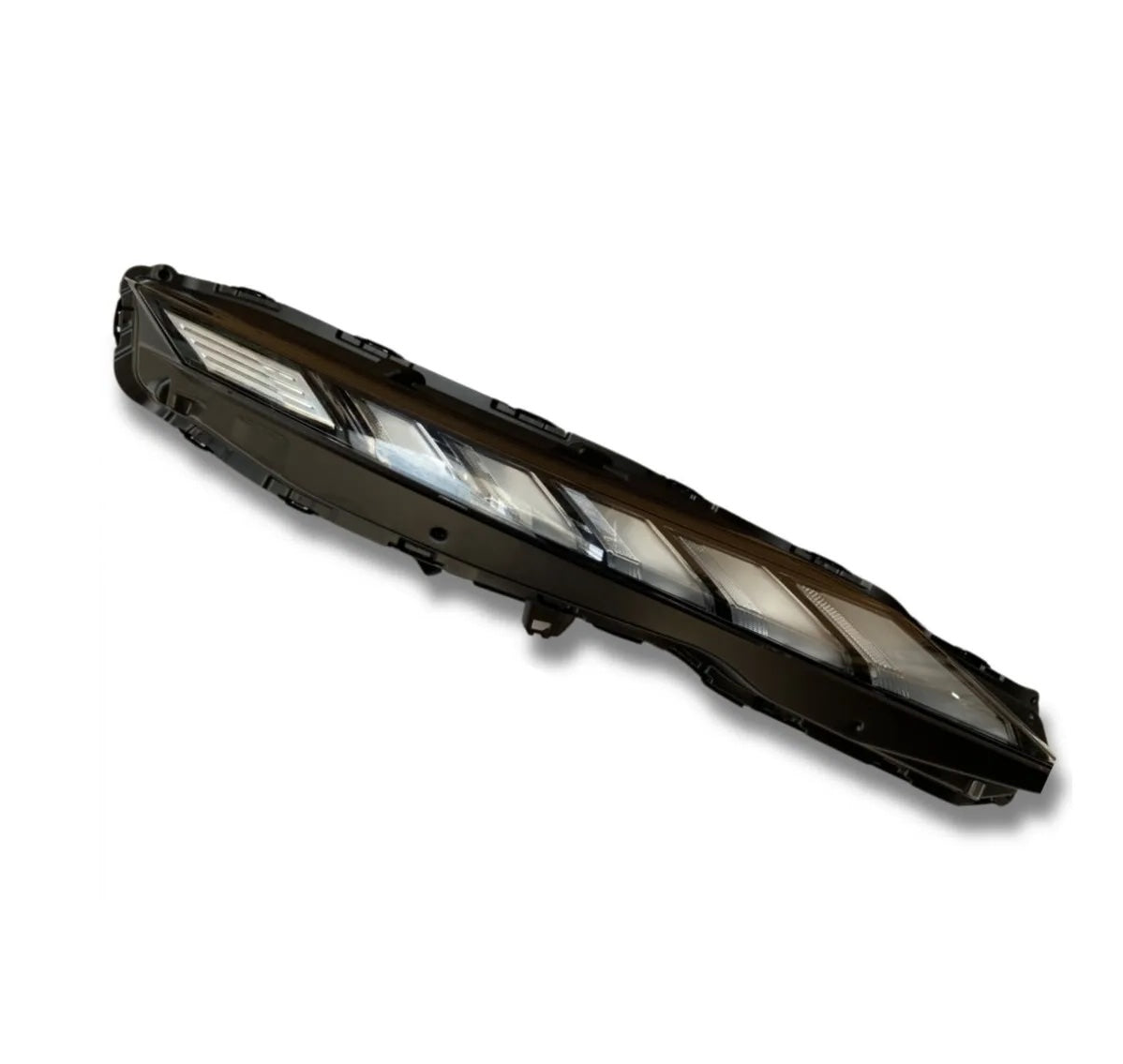 LED Upper Headlights. Mitsubishi Xpander 2023-2025