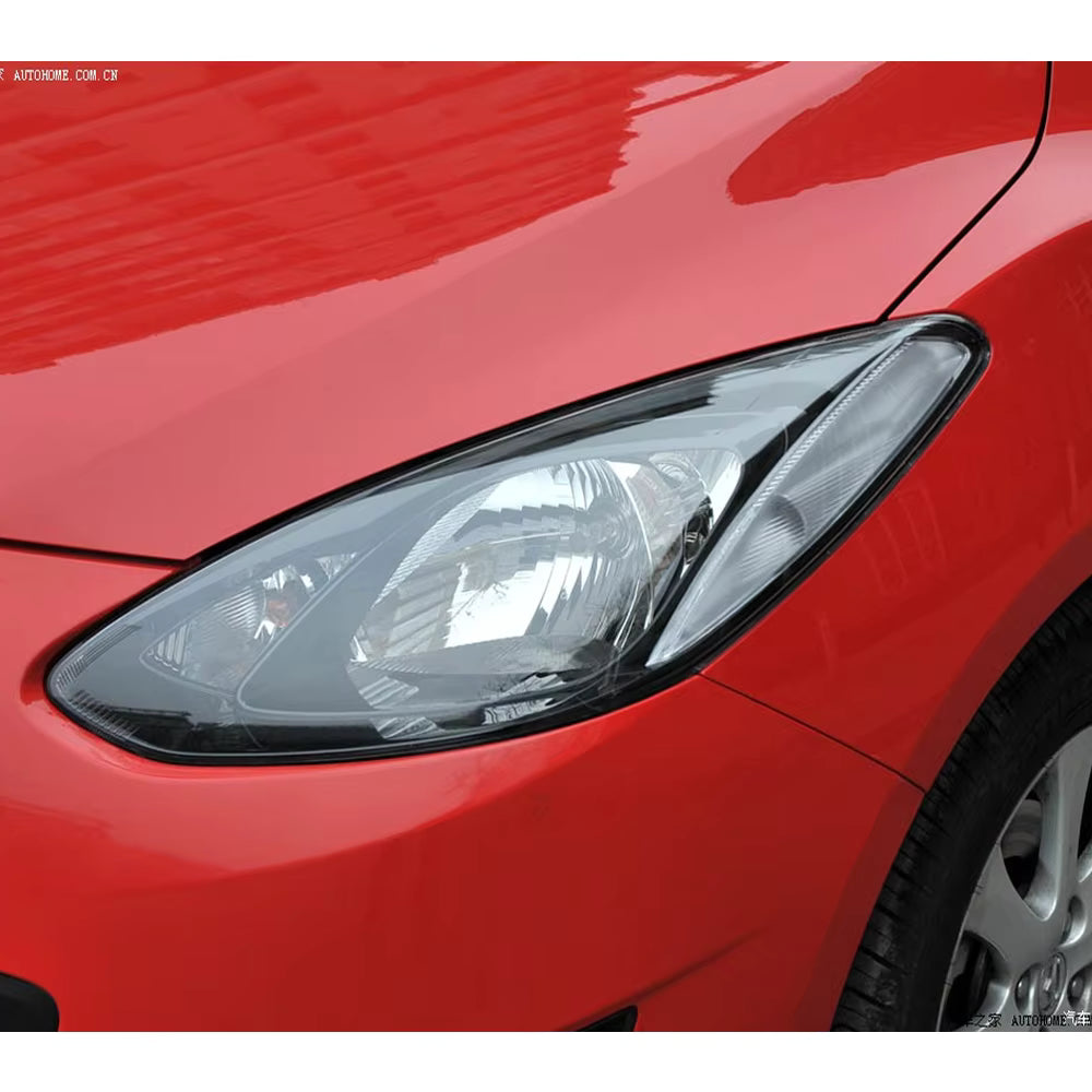 Headlights. Mazda 2 2011-2014