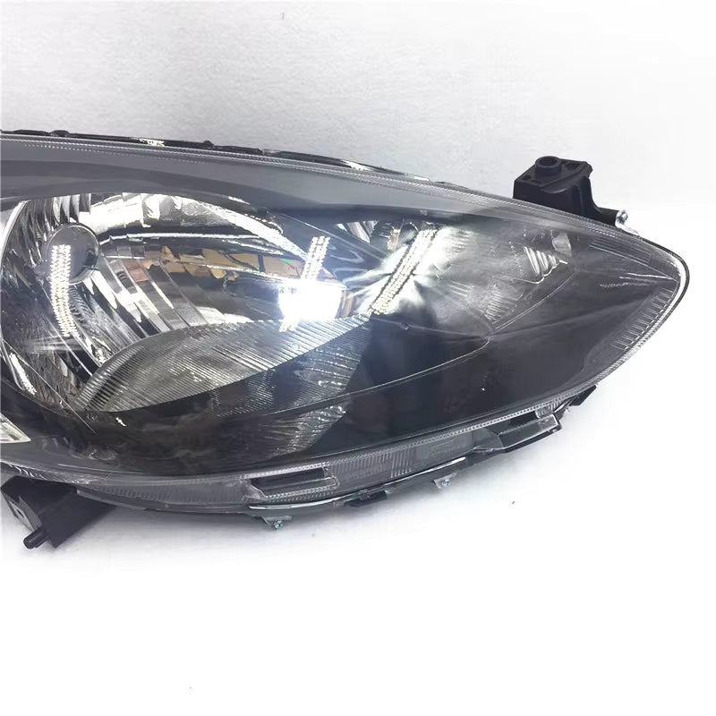 Headlights. Mazda 2 2011-2014