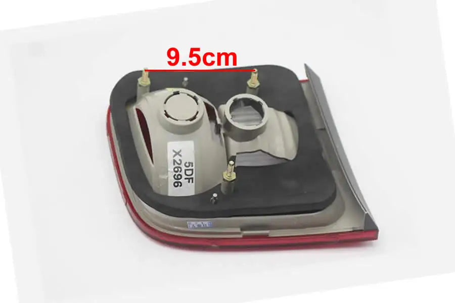 Faro Trasero. Volkswagen Polo 2002-2005 Sedán