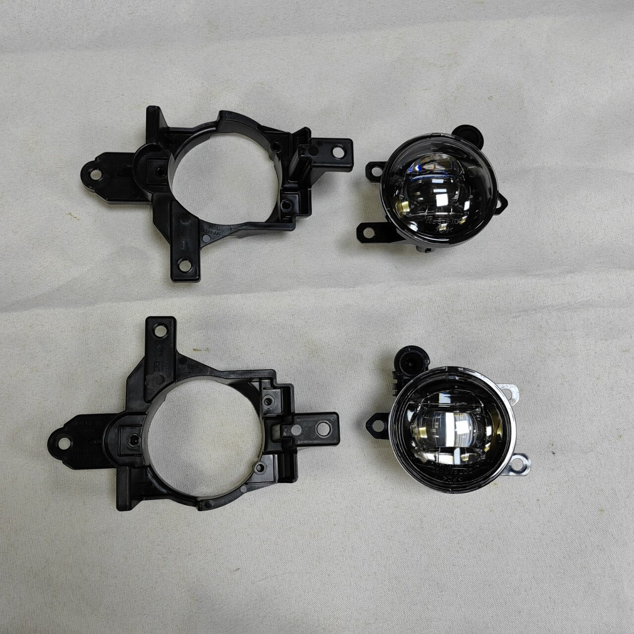 Faros Antinieblas (Set). Nissan Urvan NV350 2021-2024