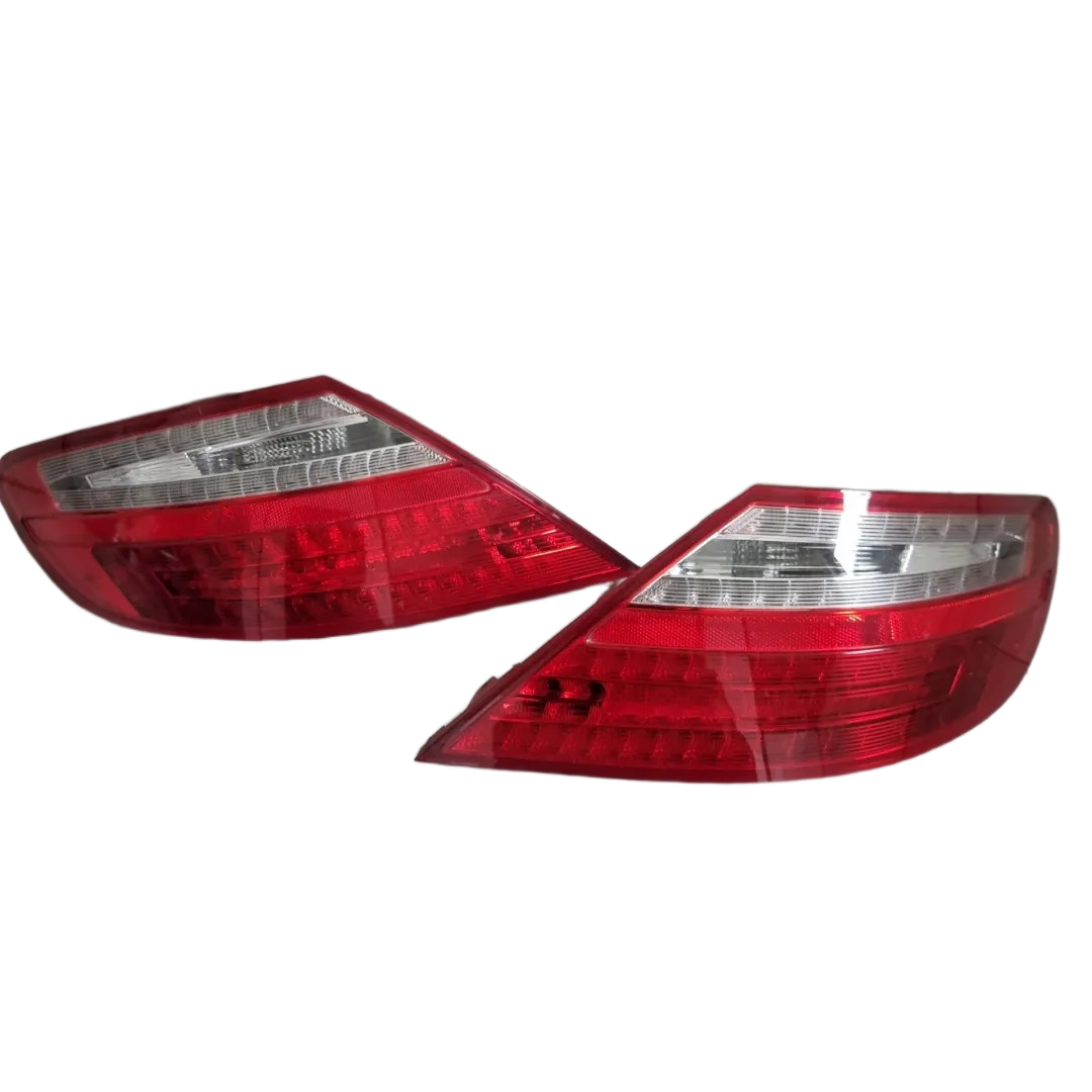 Faro Trasero. Mercedes Benz SLK/SLC 2011-2020 Roadster R172