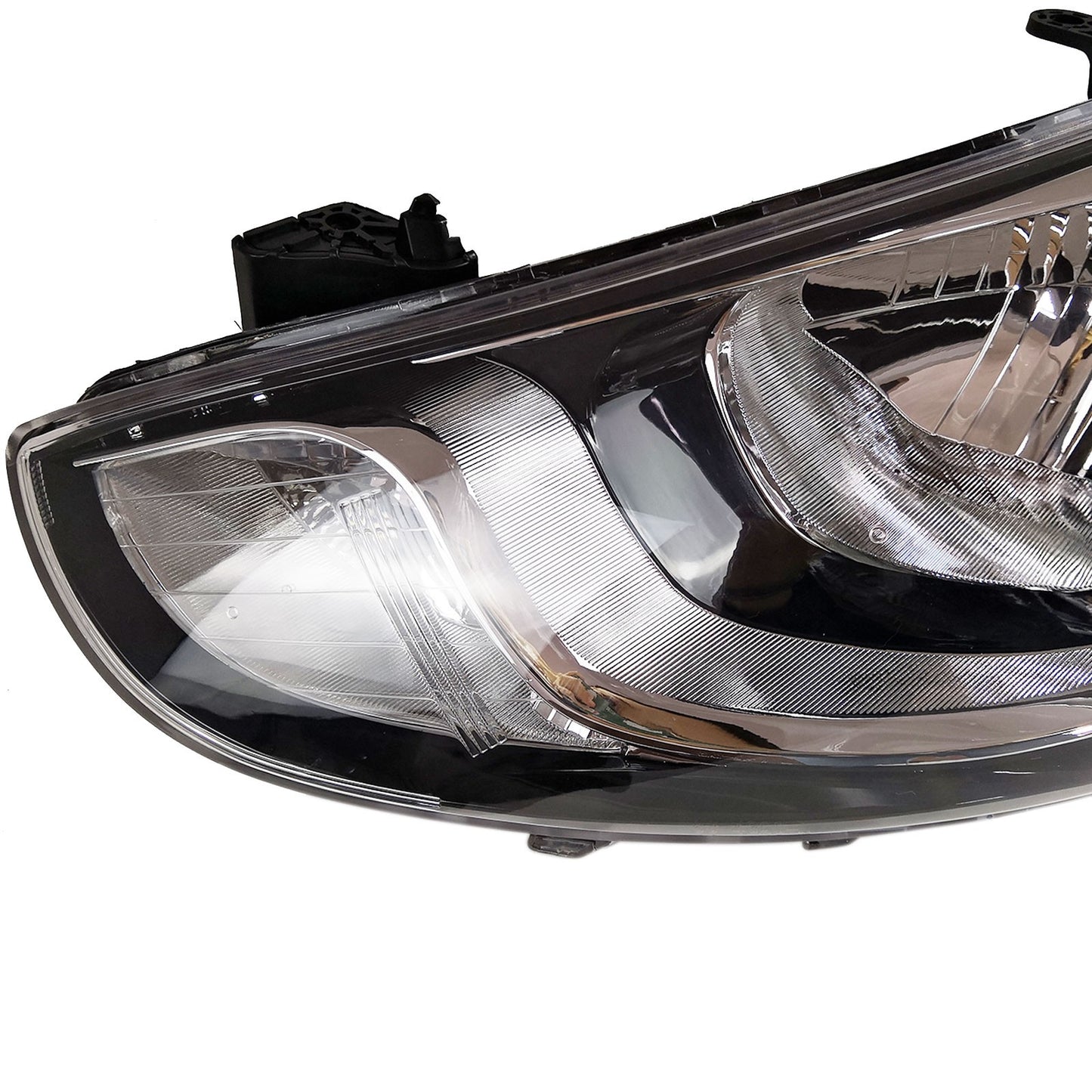 Faro Delantero (Especificación Americana). Hyundai Accent 2012-2014