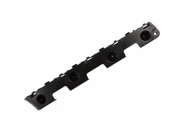 Bracket (Soporte) Defensa Trasera. Chevrolet Traverse 2018-2024