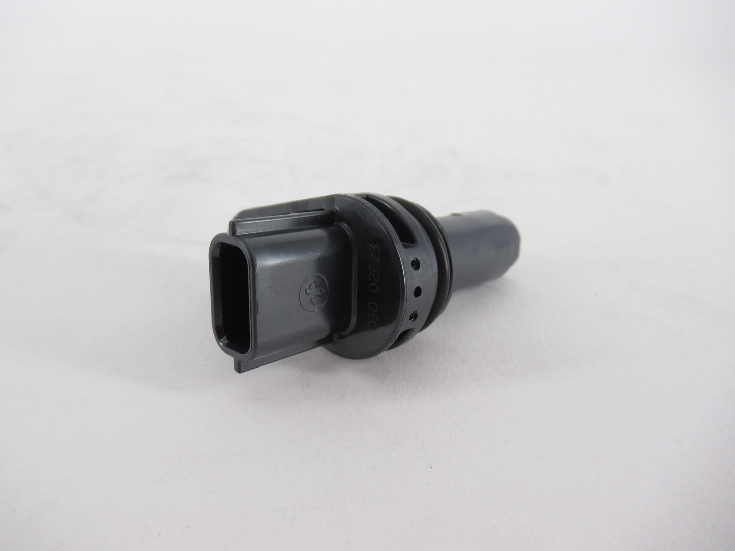 Sensor de Posición de Cigüeñal (Original). Renault Koleos HY 2008-2015
