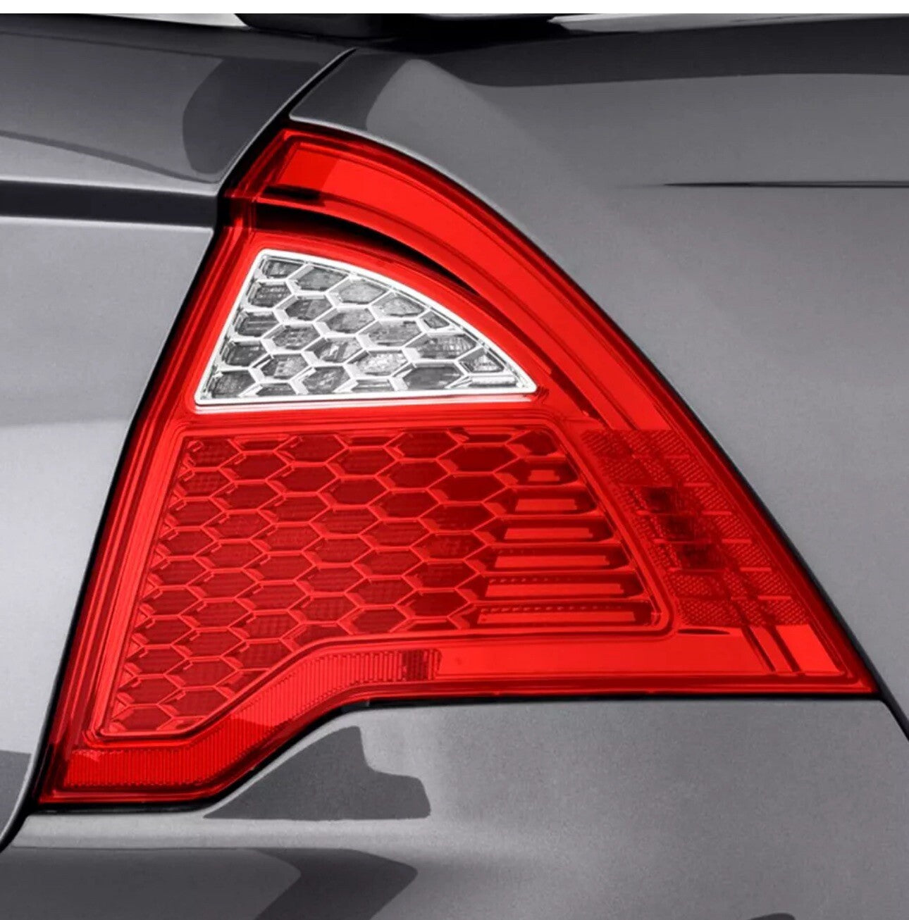 Tail Lights. Ford Fusion 2010-2012