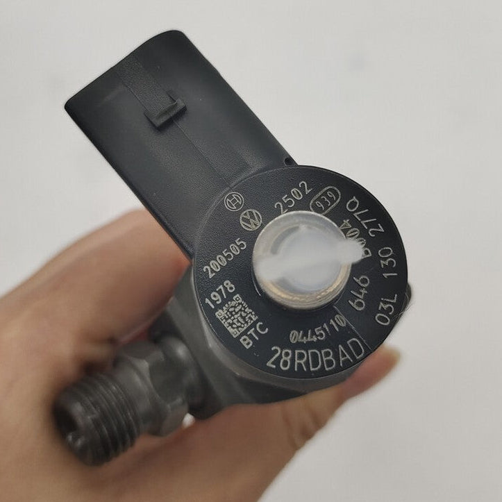 Inyector Diesel BOSCH 0445110646. Volkswagen Audi Skoda Seat